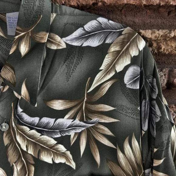 Half Moon Bay Men's Hawaiian Green Floral Short Sleeve Resort Shirt Size XL - Picture 6 of 9